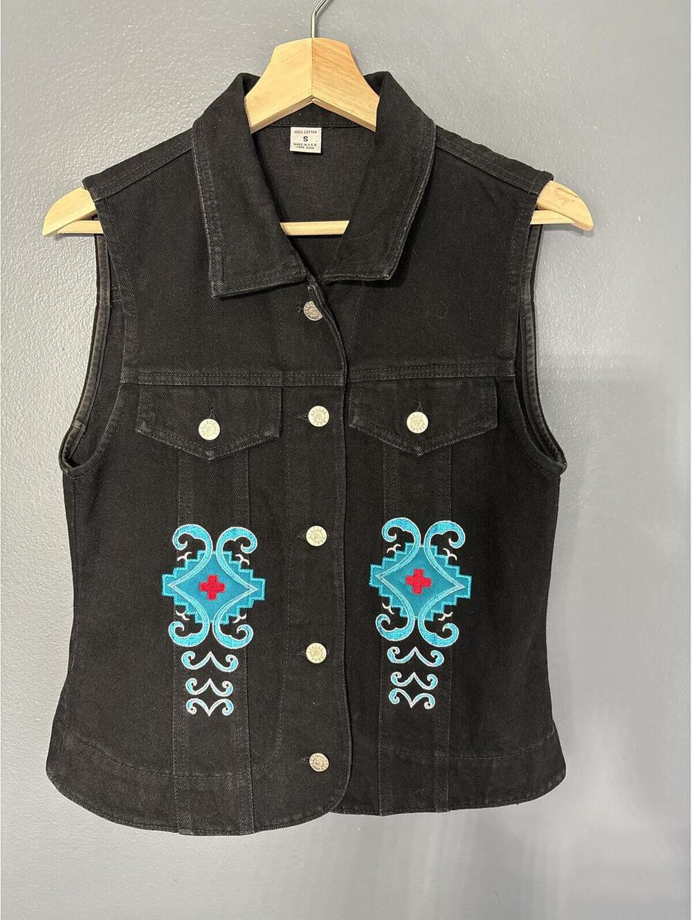 Western cowgirl vest Apache